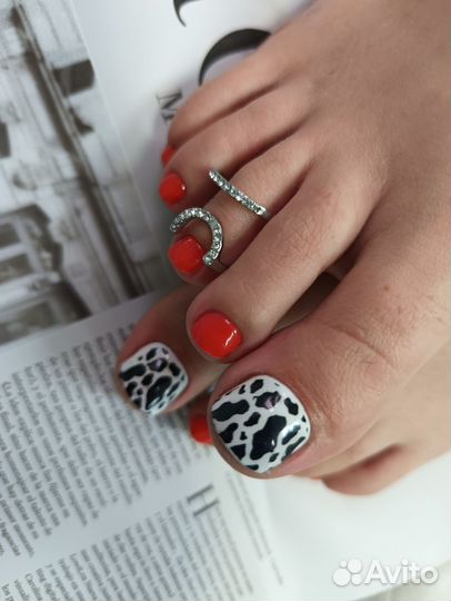 Маникюр и Педикюр с Дизайном в подарок