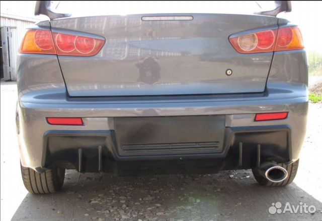 Диффузор заднего бампера Лансер 10 в стиле эво