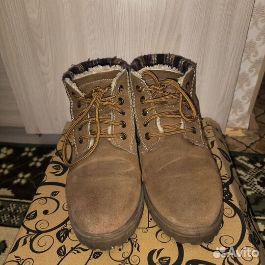 Зимние ботинки женские замшевые 37 р-р