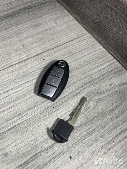 Чип ключ Nissan X-trail T32 285E34CB5A