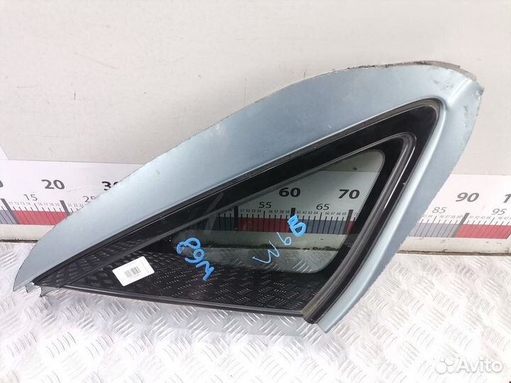 Стекло кузовное боковое левое Lexus RX 2003