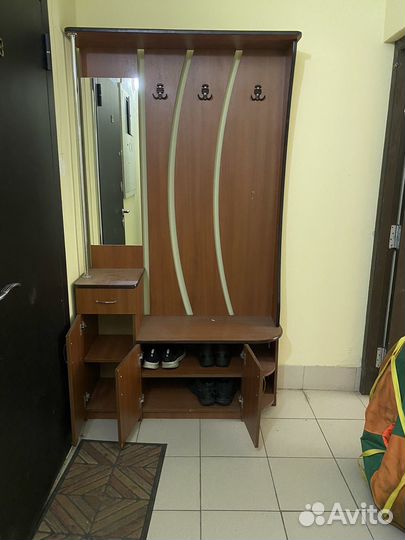 Вешалка в прихожую напольная