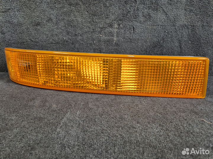 Поворотник правый Chevrolet Express / Savana новый