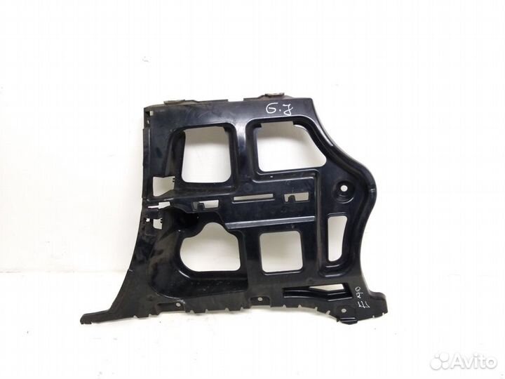 Кронштейн бампера задний правый рест. BMW E90