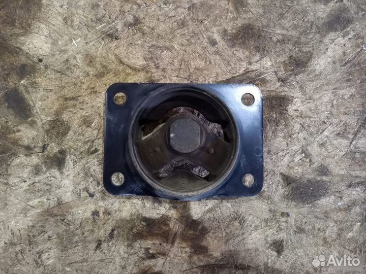 Опора двигателя Suzuki Sx4 2009—2014