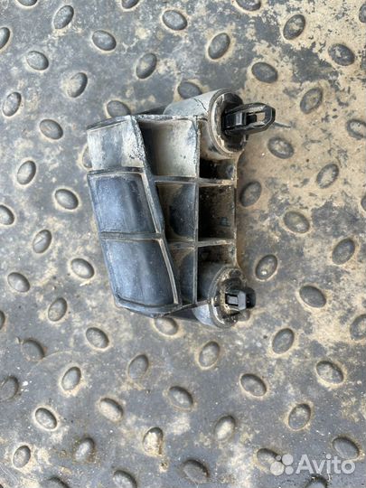 Крепление бампера lexus gs300