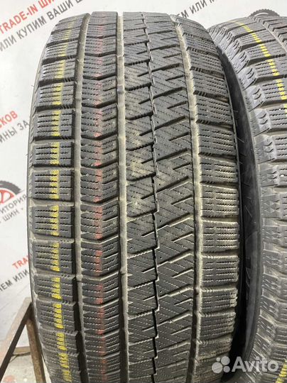 Bridgestone Blizzak VRX2 215/55 R17 94Q