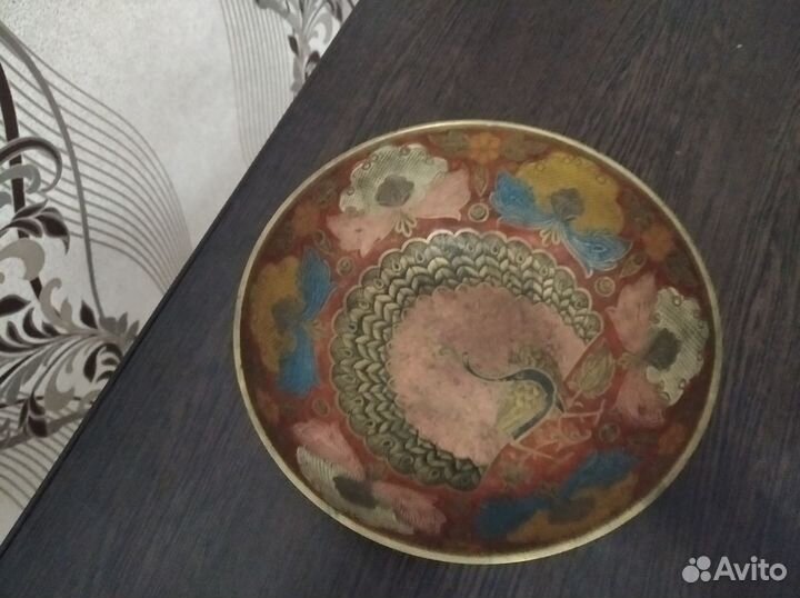 Ваза для фруктов на ножке