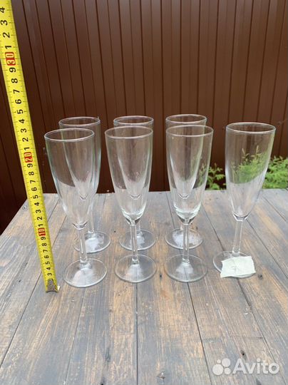 Бокалы, фужеры, стаканы, стопки