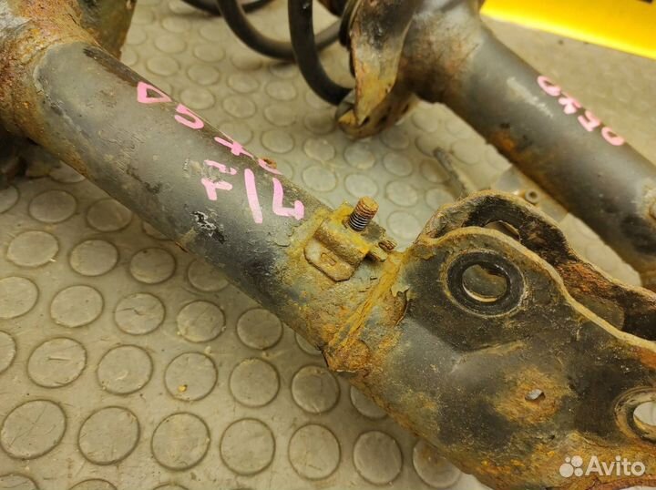 Амортизаторы комплект передние Mitsubishi