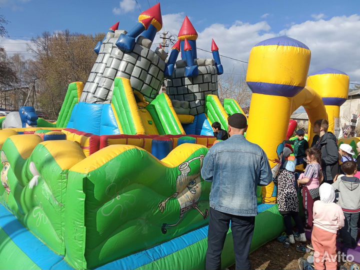 Надувной батут Спанч боб