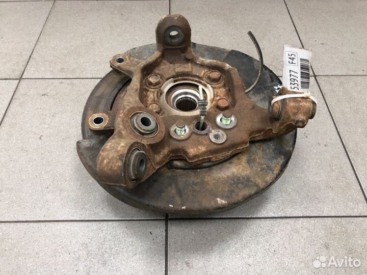 Кулак задний правый Nissan Murano внедорожник 3.5