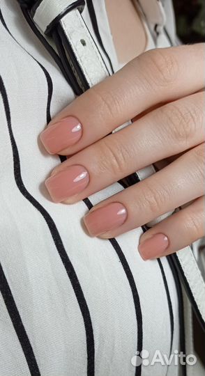 Маникюр педикюр