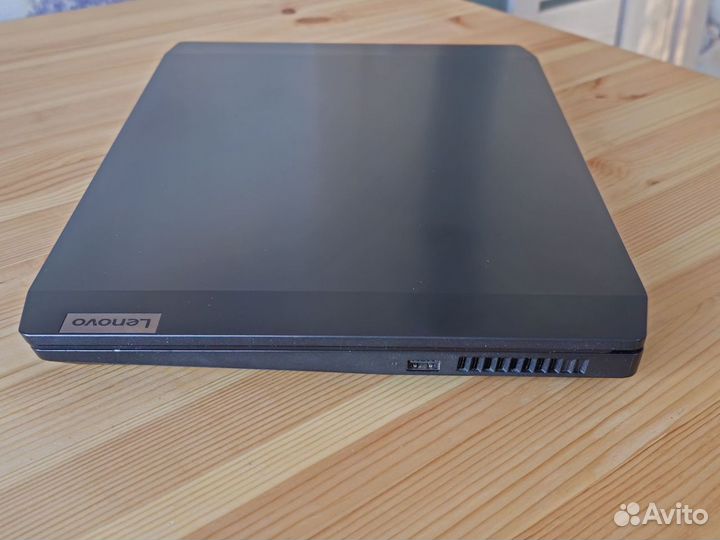 Игровой ноутбук Lenovo GTX1650Ti i5-10300H 16GB