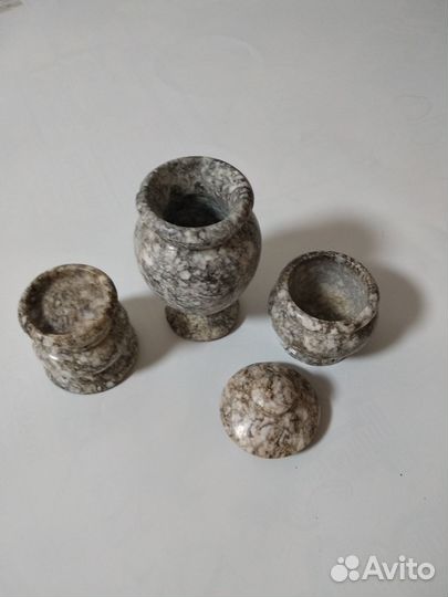 Шкатулка, ваза, подсвечник из натурального камня