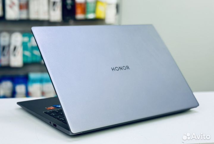 Ноутбук Honor 16