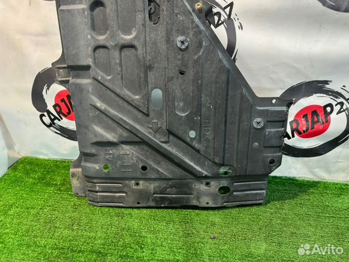 Защита днища (3) левая Lexus Rx450H GYL10 2010