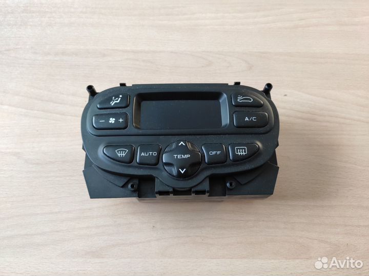 Блок управления климатической установкой Peugeot