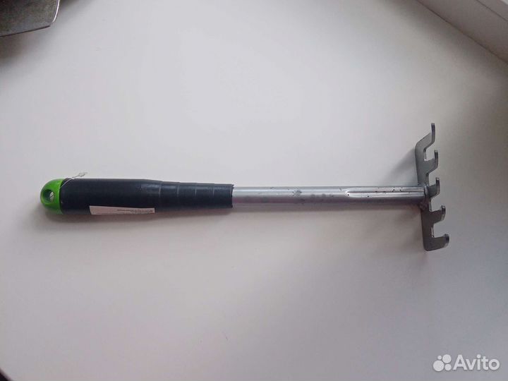 Набор садовых инструментов совок грабли мотыга