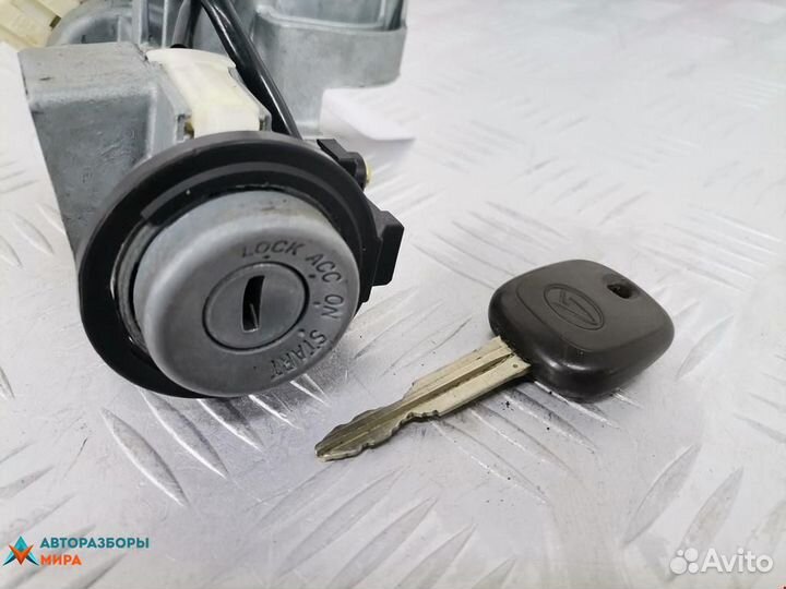 Замок зажигания Daihatsu Charade 2004