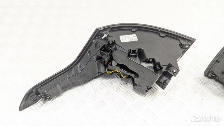 JK6213405AH Фонарь задний левый Land-Rover Range