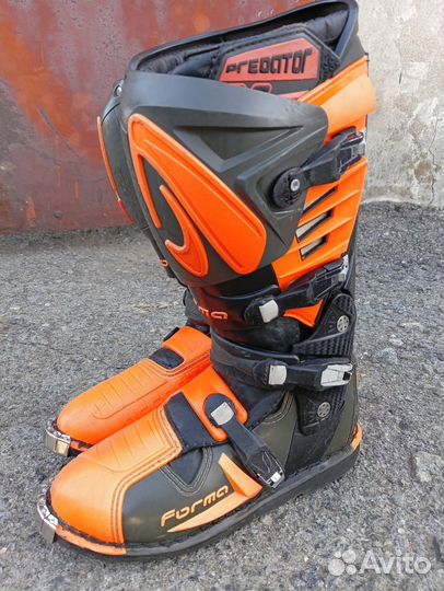 Мотоботы forma predator