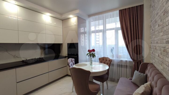 2-к. квартира, 64 м², 12/19 эт.