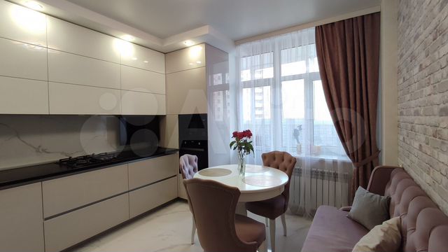2-к. квартира, 64 м², 12/19 эт.