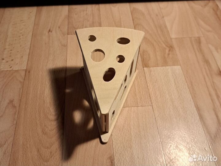 Игрушка для грызунов,деревянная