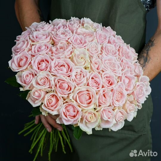 Букеты из премиальной розы на любое мероприятие