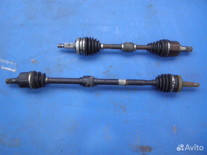 Приводы передние правый и лев. Hyundai Tucson