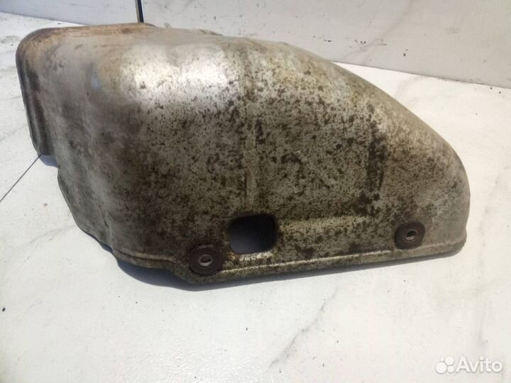 Защита (экран) выпускного коллектора Mitsubishi