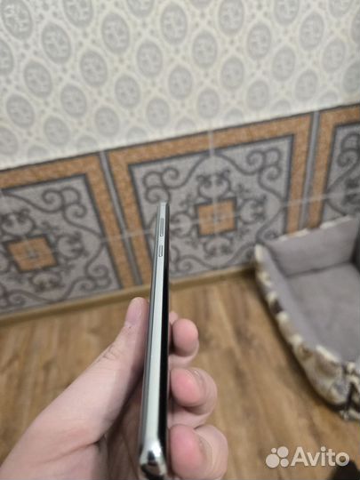 Samsung Galaxy S10+, 8/128 ГБ