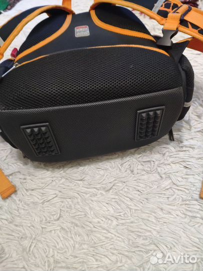 Рюкзак школьный