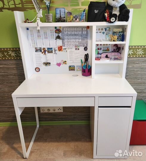 Письменный стол для школьника IKEA