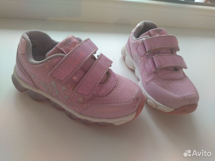 Кроссовки капика