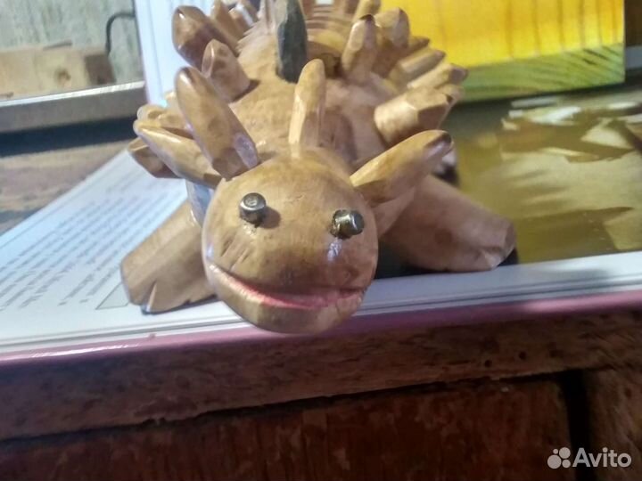 Динозавр фигурка деревянная