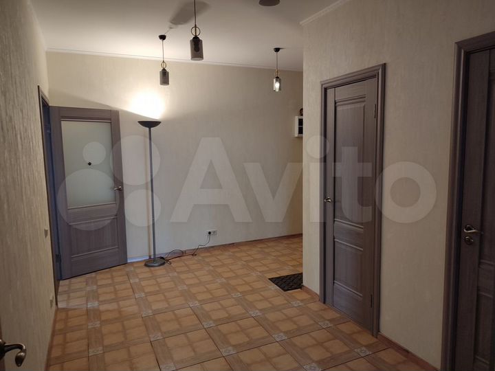 2-к. квартира, 63,8 м², 9/9 эт.