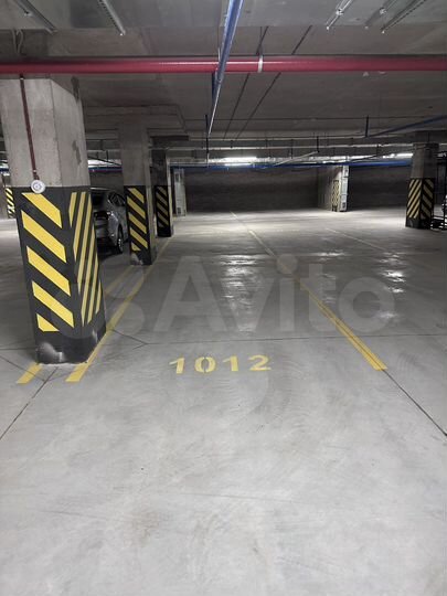 Машиноместо, 13 м²