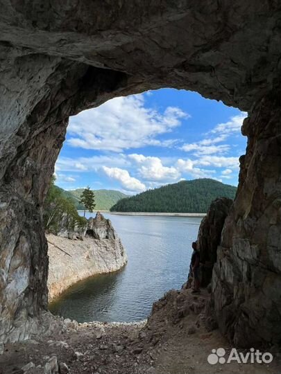 Прогулки на катере по Красноярскому морю