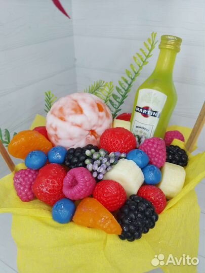 Наклейка на мыло Мартини