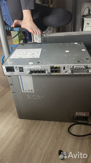 Cisco 1800 + плата расширение на 4 порта