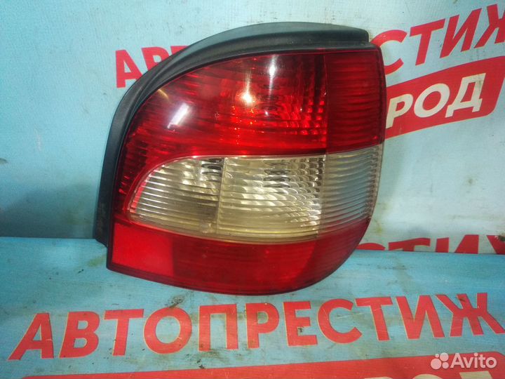 Фонарь задний правый Рено Сценик 1