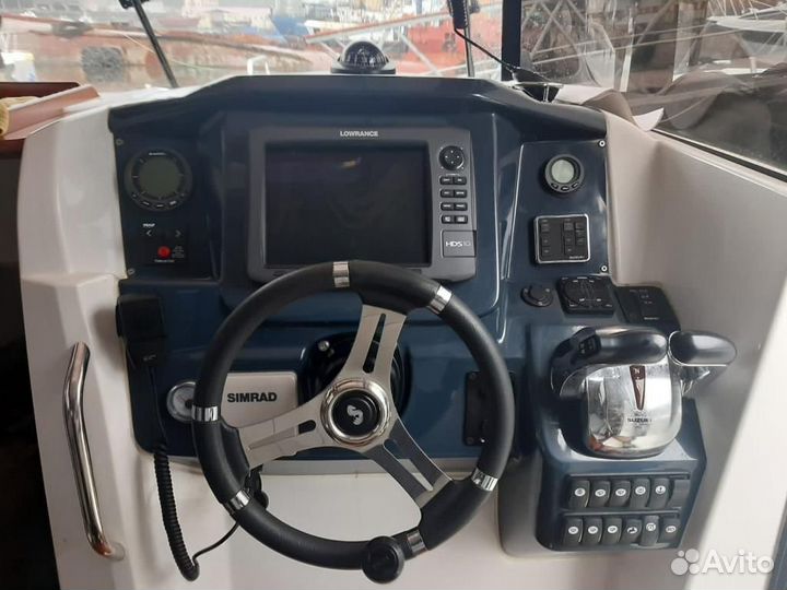 Моторная яхта Beneteau Barracuda 9