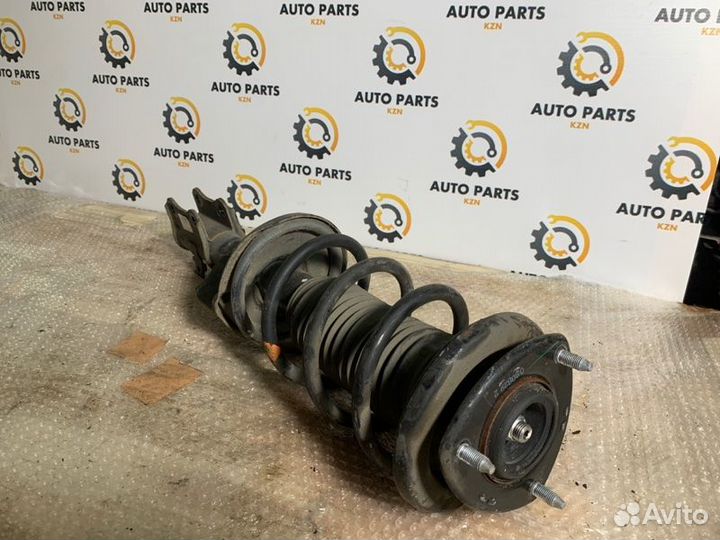 Стойка передняя передняя левая Suzuki Grand Vitara