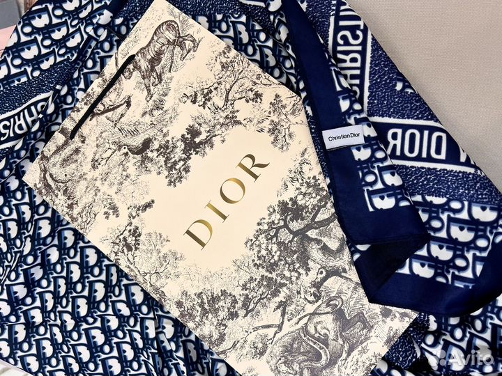 Платок 90*90 шелк Christian dior