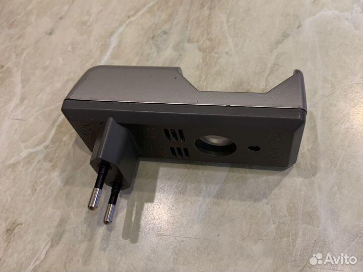 Зарядное устройство для аа и ааа аккумуляторов