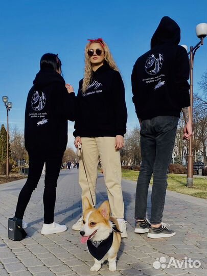 Машинная вышивка на одежде, нанесение логотипов