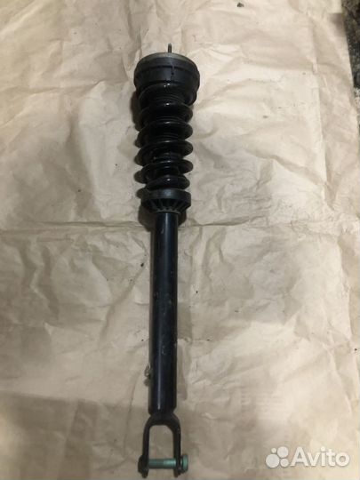 Стойка амортизатора передняя jaguar F-pace X761