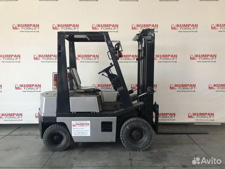 Вилочный погрузчик Nissan FJ01M15, 2004